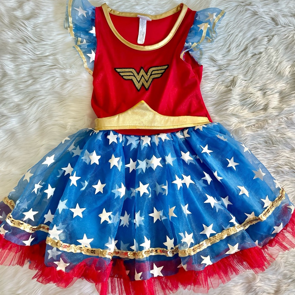 Halloween Wonder Woman Costume, Toddler Girl, Size 2, Polyester, Good Condition